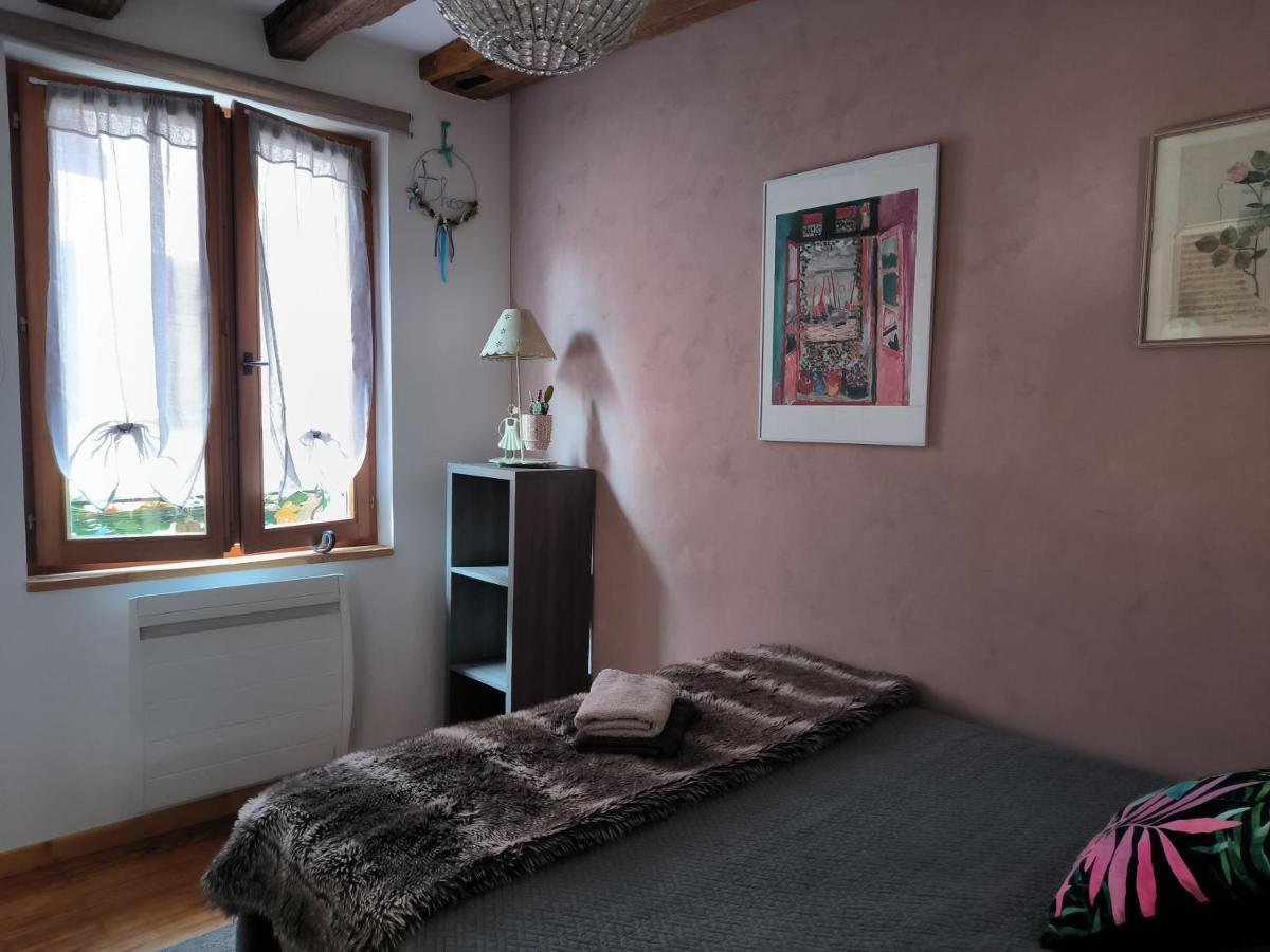 Appartements - 1 Mn Du Centre 리보빌레 객실 사진